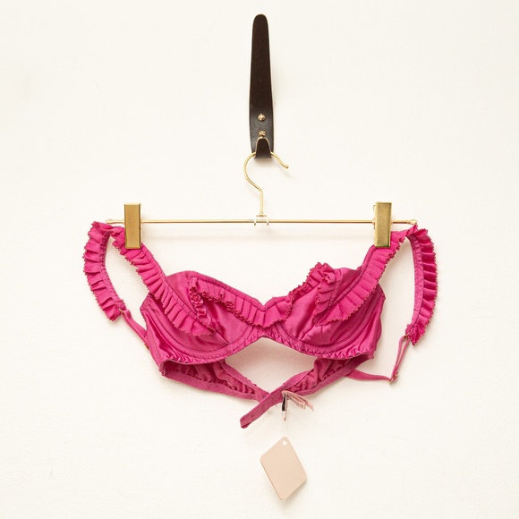 AGENT PROVOCATEUR Florine Ruffled Satin Bra 32C - Picture 1 of 3